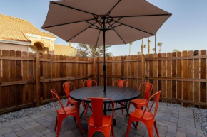 Sierra Sol Backyard Entertainers Retreat